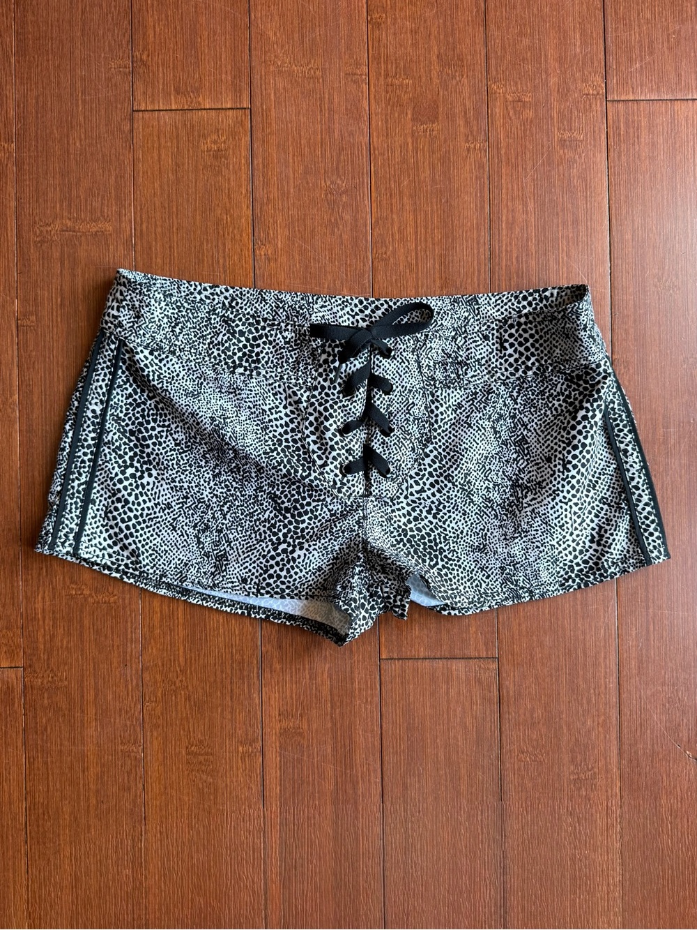 Volcom Animal Print Lace Up Board Shorts - Size 5